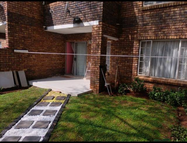 2 BEDROOM APARTMENT FOR SALE IN CLARINA